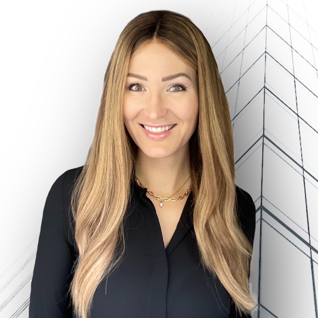 Christina Kroner, Sales Representative, RE/MAX Hallmark Realty Ltd